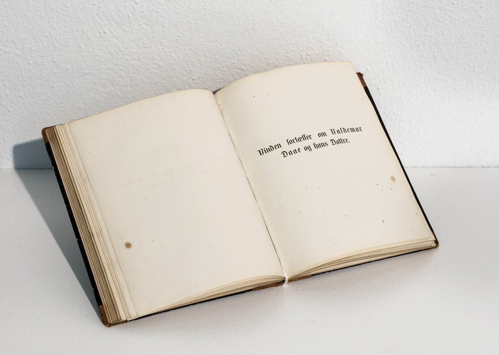 Hans Christian Andersen ‚Vinden fortæller om valdemar daae og hans døttre (The Story of the Wind)‘ First published in 185