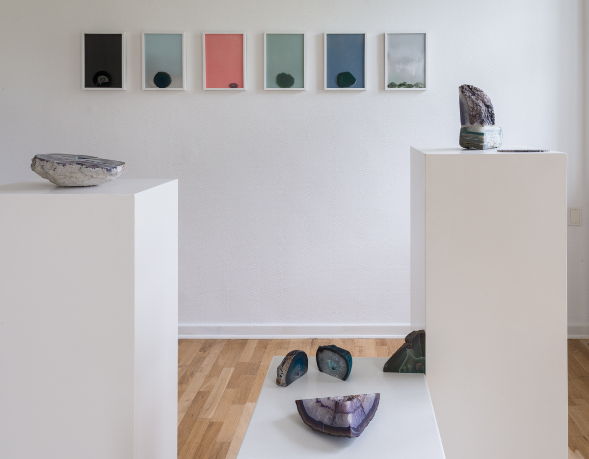 huber.huber ‚Achatkonstrukt‘ 2015/16 and ‚Das Versprechen‘ 2016 (install view).