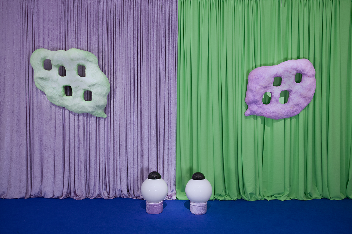 Stephanie Winter ‘RADICAL CARE’ (szenisches Labor), Motherboard, 2021.