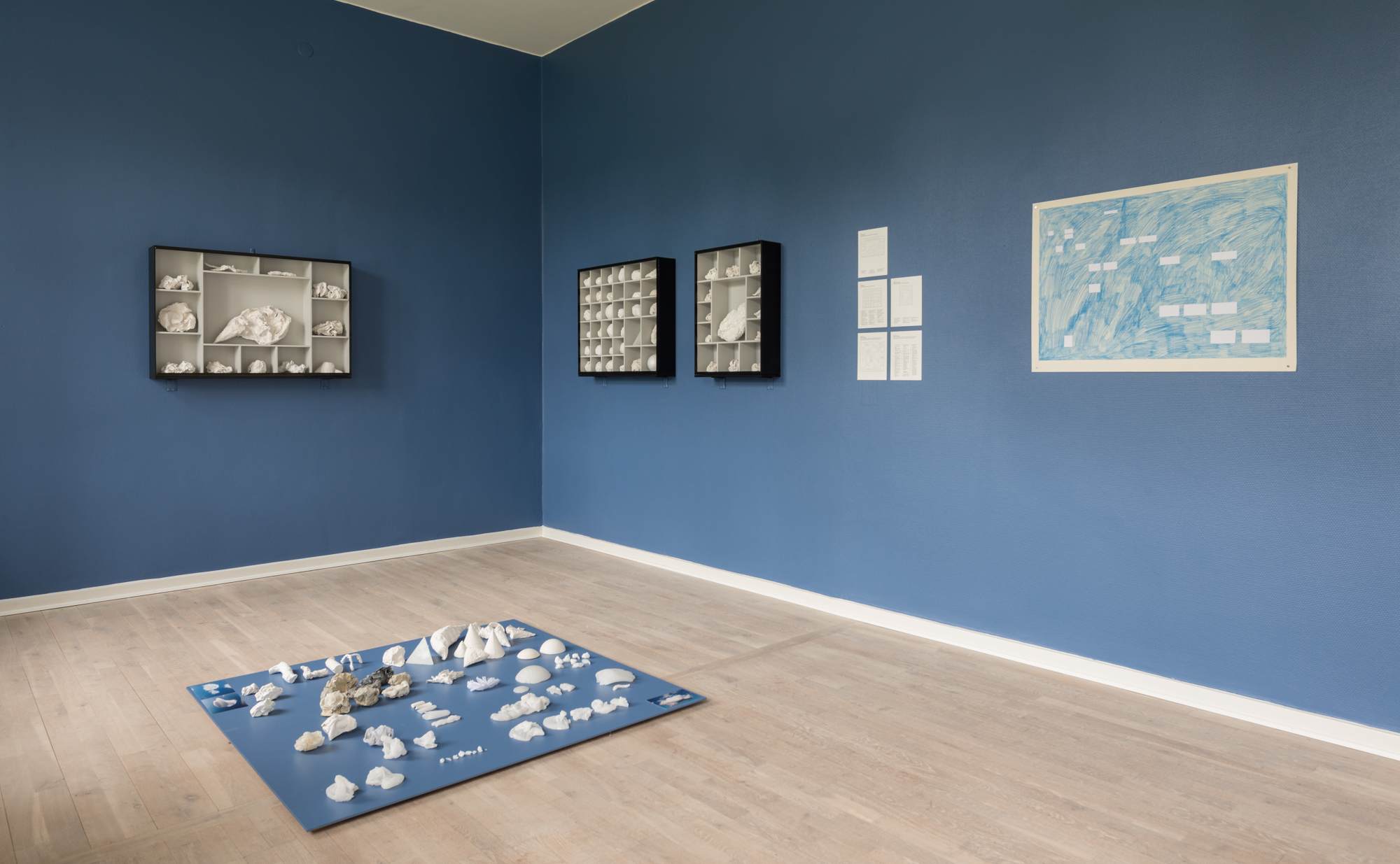 Helene Hellmich ‚Museum: Part 2 (Clouds)‘ (install view) 2013 – 2017.