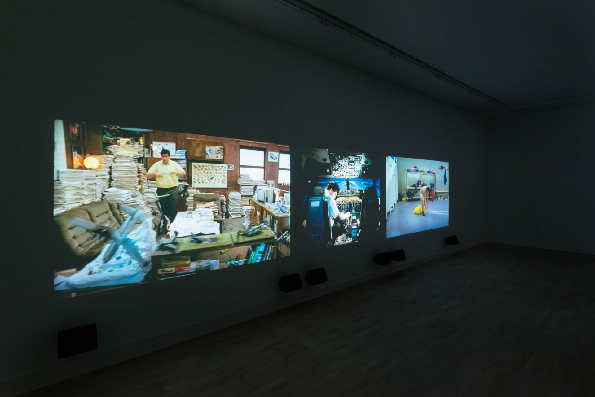 Julian Rosefeldt ‚The Perfectionist‘ 2005 (still) ‚Trilogy of Failure (Part 3)‘