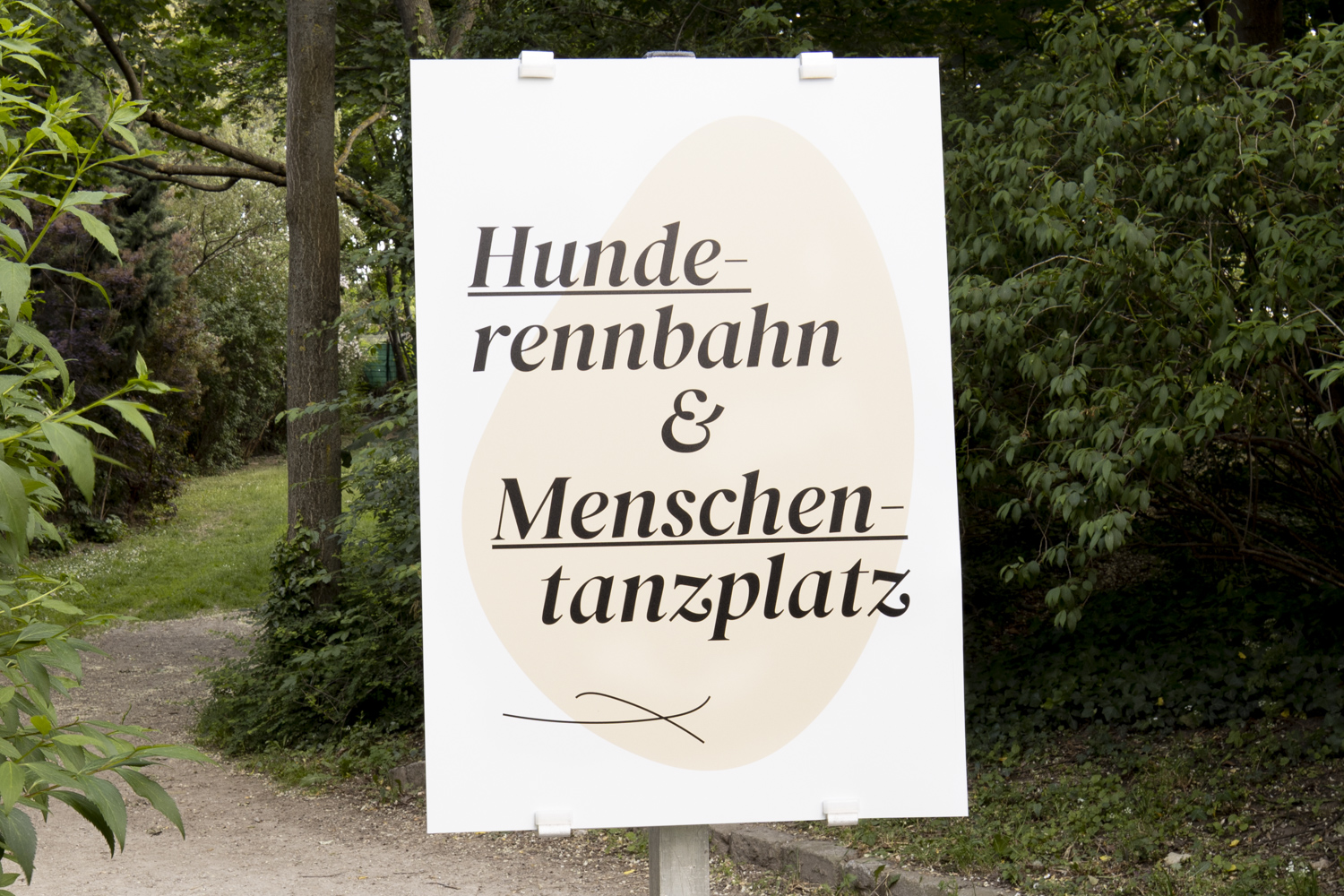 Wandertag with Julischka Stengele ‚Sehenswürdigkeiten – Ansichten von Favoriten‘ (detail) 2021.
