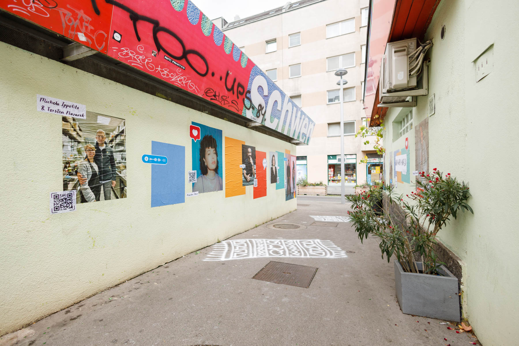 Wir Hier with Asma Aiad and Esma Bošnjaković aka Strudelworte  ‚OIDA WIEN. HÖR ZU‘ (installation view) 2025.