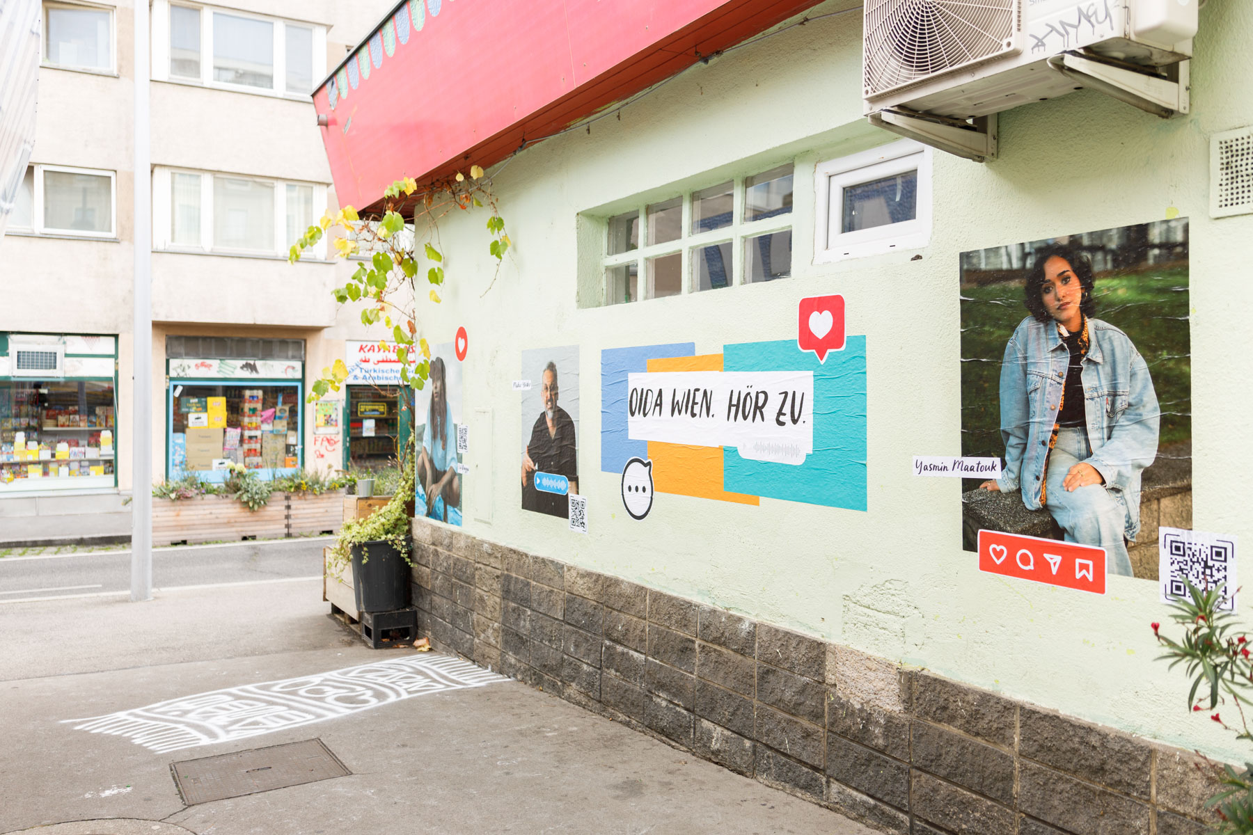 Wir Hier with Asma Aiad and Esma Bošnjaković aka Strudelworte  ‚OIDA WIEN. HÖR ZU‘ (installation view) 2025.