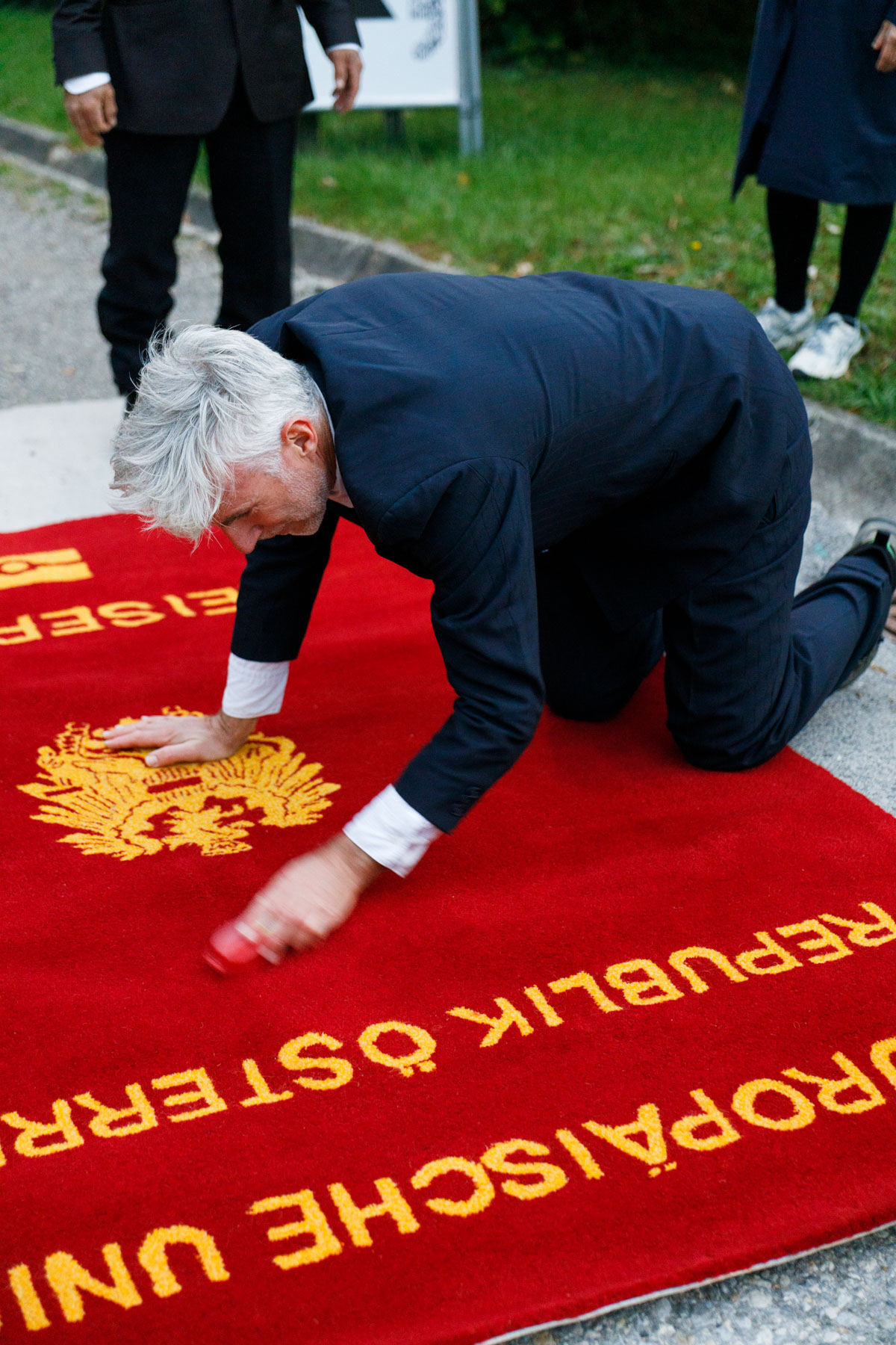 Wir Hier with God’s Entertainment ‚Demokratisch?‘ (performance tour) 2025.