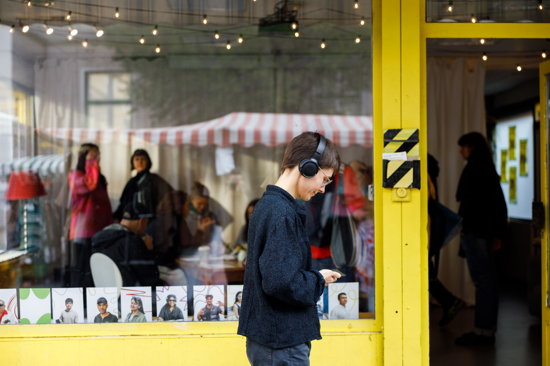 Wir Hier - Michikazu Matsune