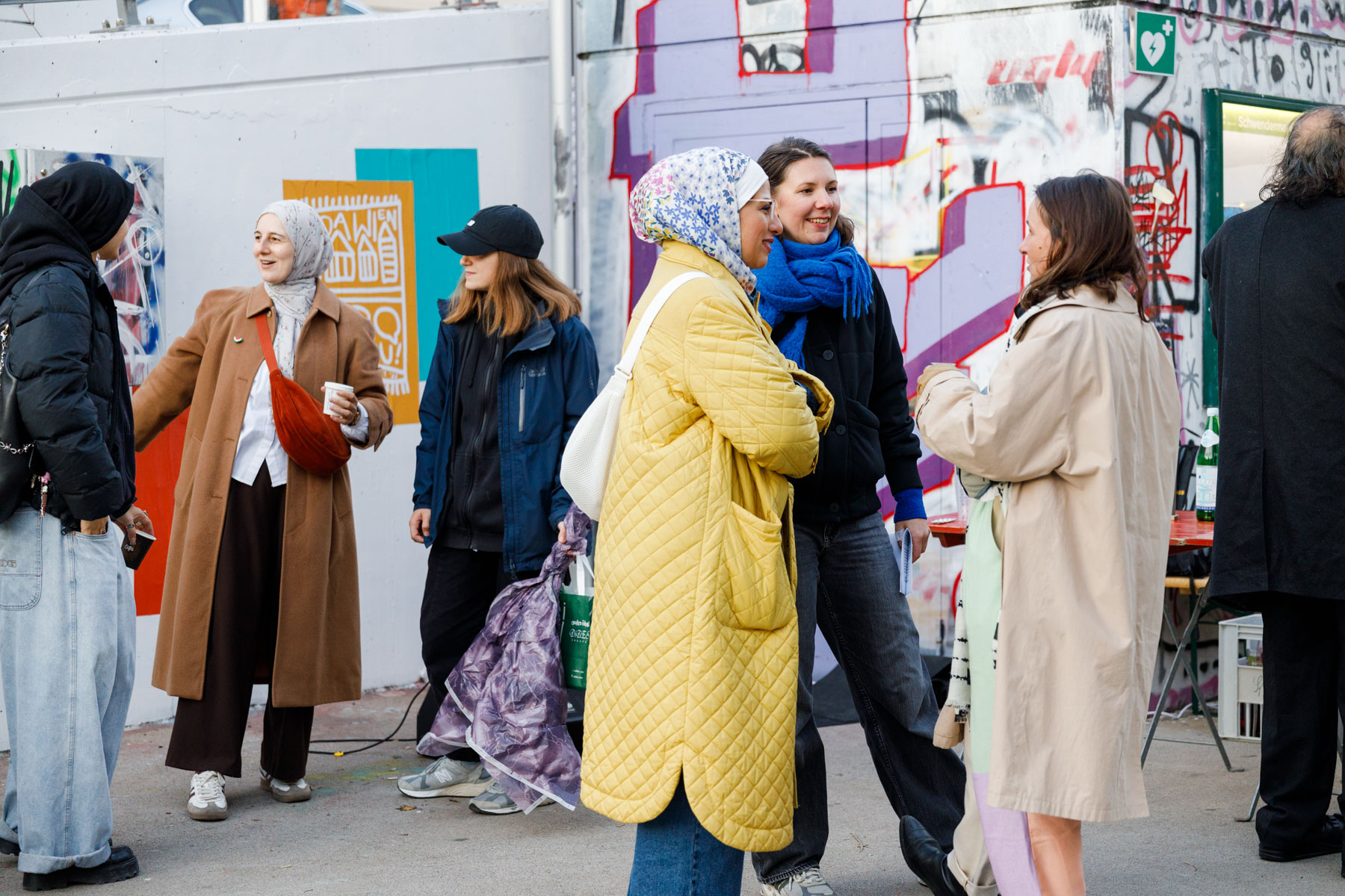 Wir Hier with Asma Aiad and Esma Bošnjaković aka Strudelworte  ‚OIDA WIEN. HÖR ZU‘ (opening) 2025.