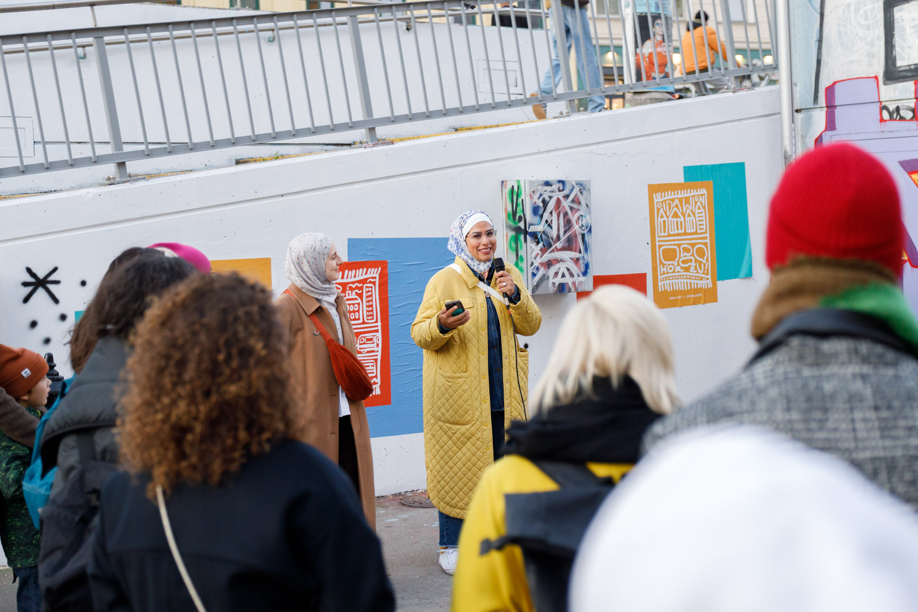 Wir Hier with Asma Aiad and Esma Bošnjaković aka Strudelworte  ‚OIDA WIEN. HÖR ZU‘ (opening) 2025.